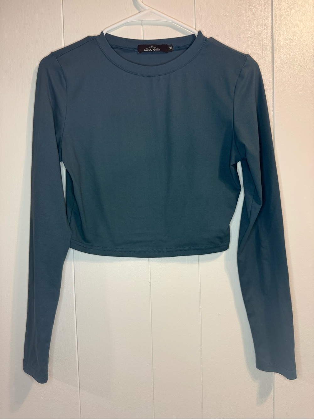 Trendy Queen Women’s Long Sleeve Cropped Top Slate Blue Size Medium, Athleisure